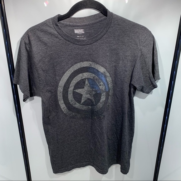 Marvel Captain America Shirt Mens Small Gray Shield Short Sleeve Comics - Picture 1 of 6